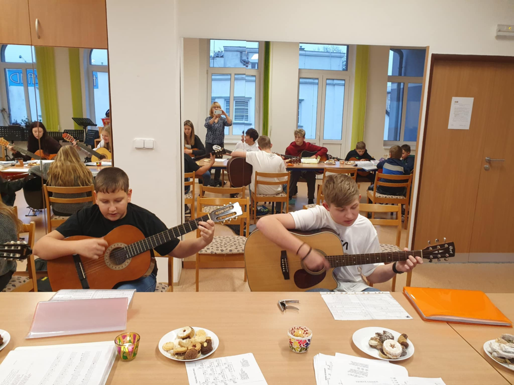 cfe82f82-3001-45db-9882-cabb721dbe16.jfif