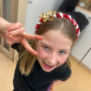 Kreativní dívka 25/26